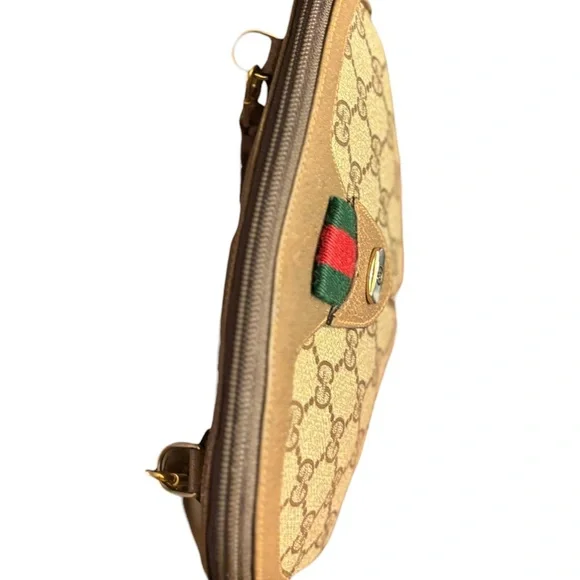 Authentic Vintage Gucci GG Supreme Web Sherry Line Domed Shoulder /Crossbody Bag - Picture 4 of 10